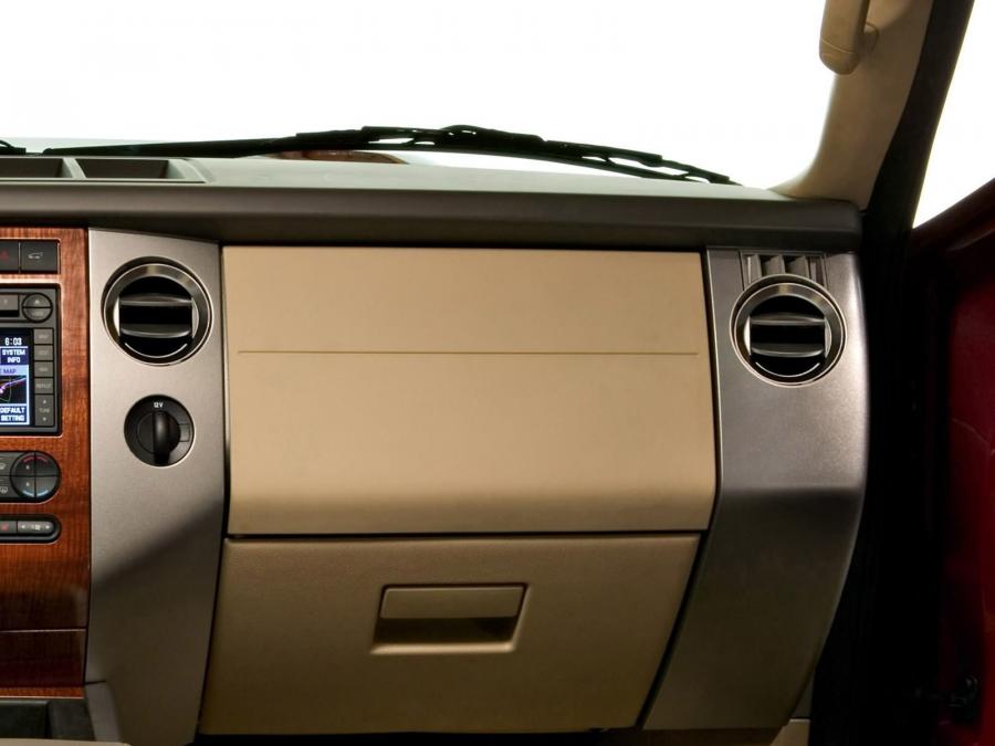  Ford Expedition EL Eddie Bauer 2007 года  (фото 14 из 50)